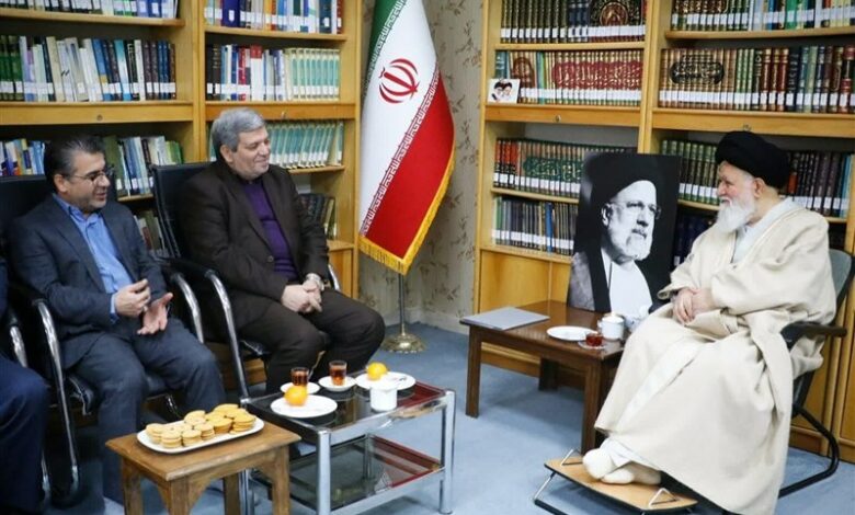 یکی از مسئولیت‌های سخت جامعه خدمت‌ به اقشار آسیب‌دیده است