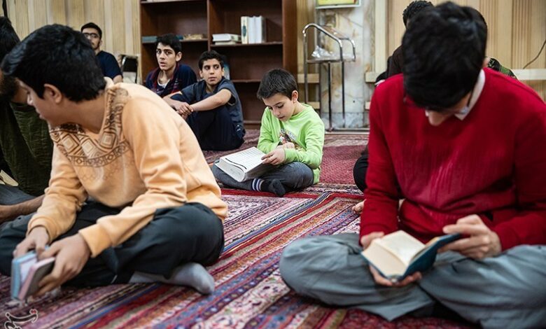 9 هزار دانش‌آموز در 80 مسجد استان مرکزی معتکف شدند