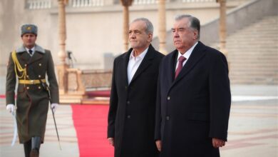 استقبال رسمی امامعلی رحمان از پزشکیان در قصر ملت تاجیکستان