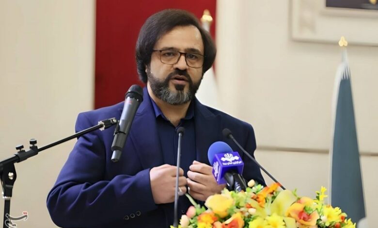 به‌دنبال ارتباط نزدیک‌تر با هنرمندان هستیم