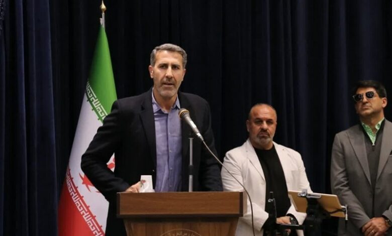 بهنام محمودی: ورزش را حزبی نکنید