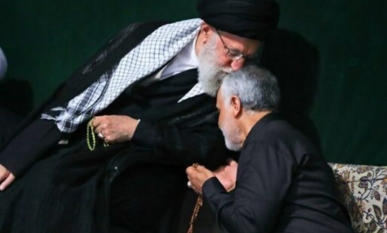 تصاویرمتفاوتی از دیدار شهید حاج قاسم سلیمانی با رهبر انقلاب