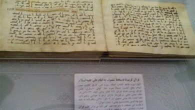 تماشای آثار و نفایس مرتبط با امیرمومنان(ع) در حرم رضوی