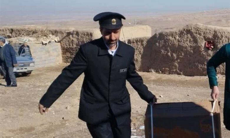 توزیع 300 دستگاه بخاری و بسته‌ معیشتی در روستاهای مشهد