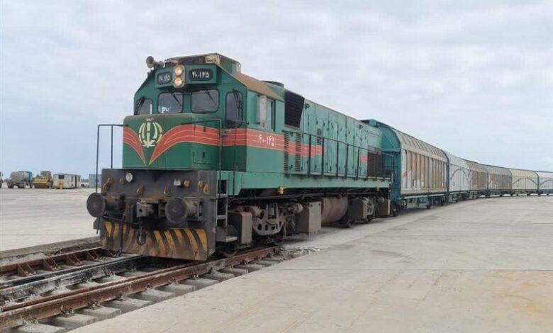 حرکت امروز قطار مسافری مشهد ـ سرخس و بالعکس لغو شد