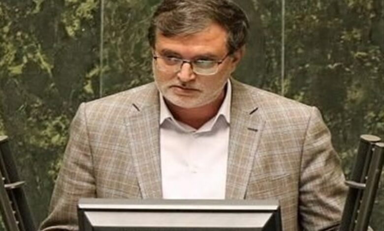 حق‌وردی: هنر مدیریت در شرایط سخت، جلب رضایت مردم است