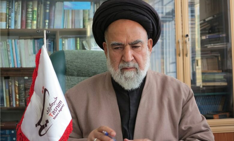 خدمات انقلاب و نظام برای نسل جوان تبیین شود