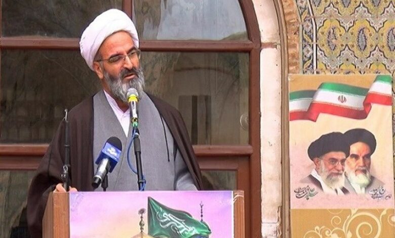 دشمنان به تعهدات خود پایبند نیستند؛ باید هوشیار بود