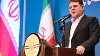 زینی‌وند: باید به احزاب موافق و منتقد دولت یکسان نگاه کنیم