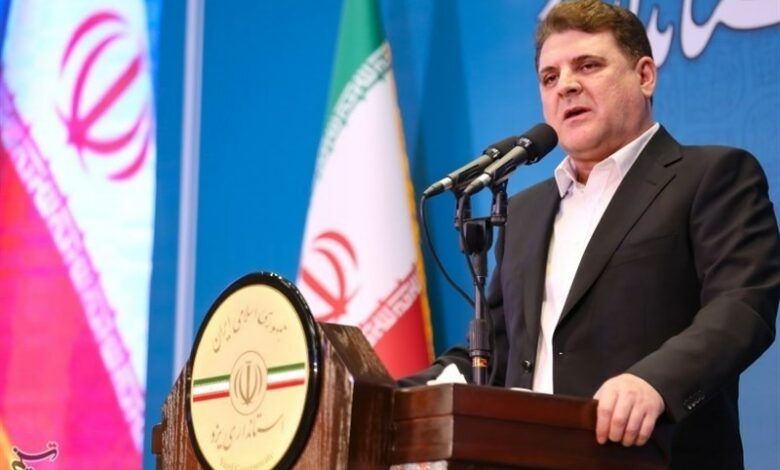 زینی‌وند: باید به احزاب موافق و منتقد دولت یکسان نگاه کنیم