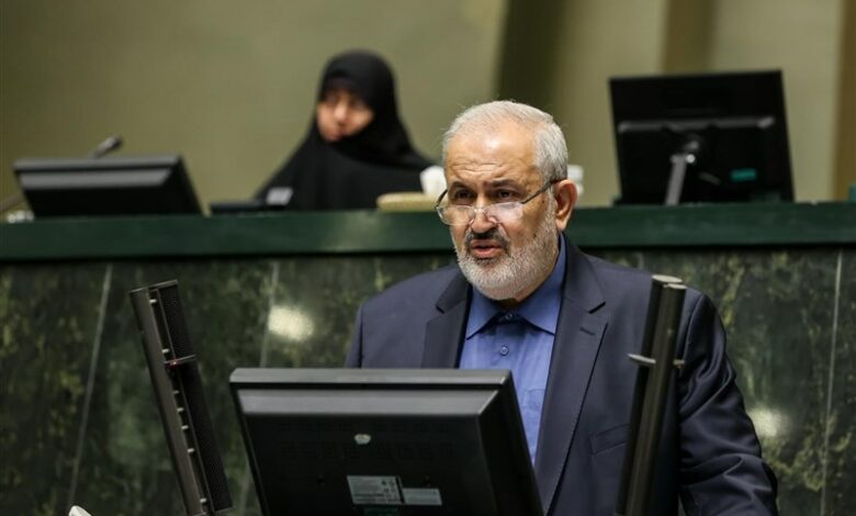 عملیات اجرایی 200 مگاوات نیروگاه خورشیدی گتوند آغاز می شود