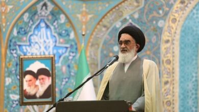 مسئولان دستاوردهای انقلاب اسلامی را برای مردم بیان کنند