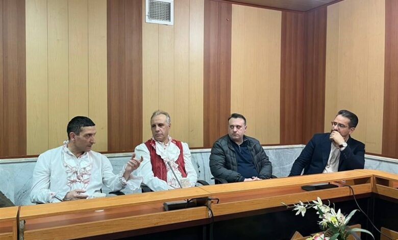 نمایش «دوره‌گردها» به کرمانشاه رسید