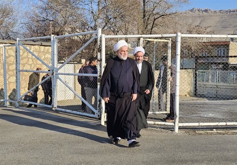 نماینده ولی‌فقیه در کردستان: زیرساخت‌های ورزشی تقویت شود