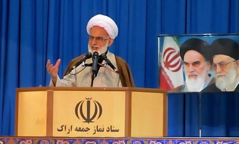 کلید رونق اقتصادی کشور مشارکت آحاد مردم در تولید است