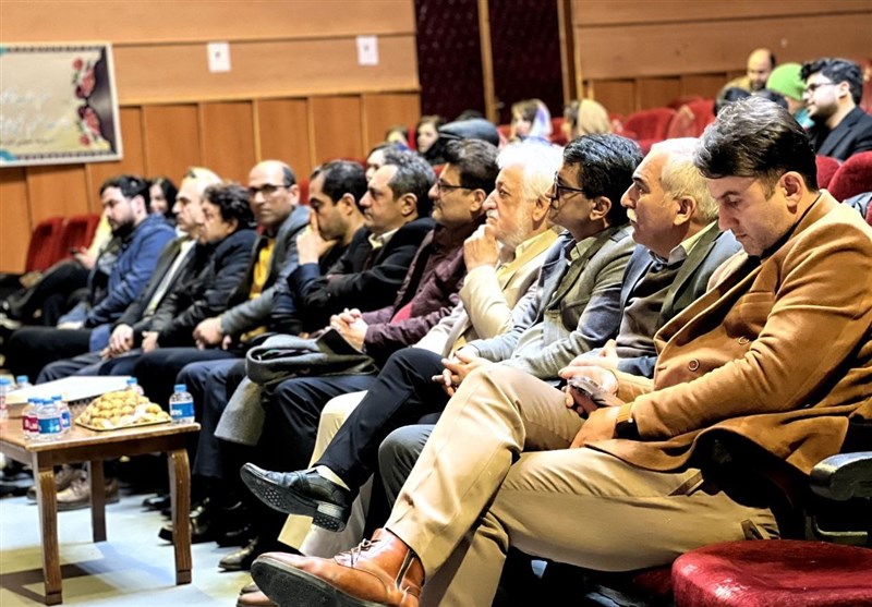 3 کتاب نویسندگان بندرانزلی رونمایی شد