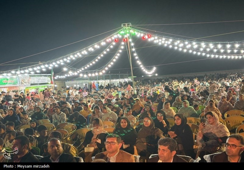 استقبال پرشور مردمی از جشنواره گوجه فرنگی کهورستان+تصاویر