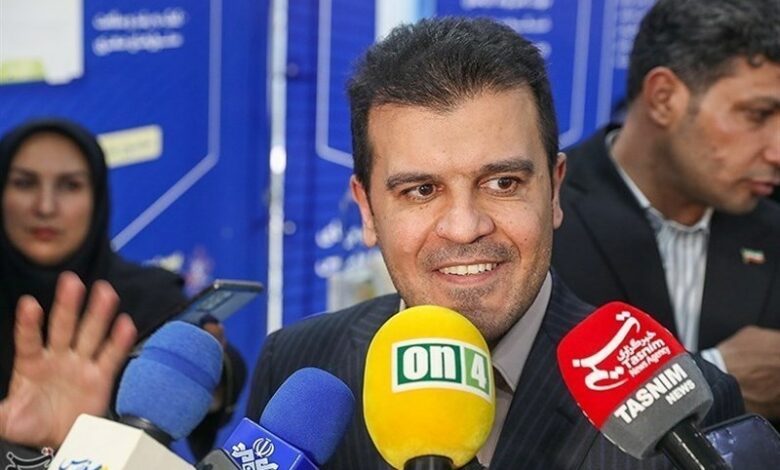 افشین: برای ماندن نخبگان ایلامی در ایلام تلاش می‌کنیم
