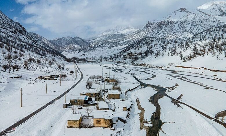 برف در محورهای شرقی و شمالی لرستان