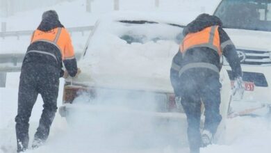 بیش از 50 خودروی گرفتار در برف در استان مرکزی نجات یافتند