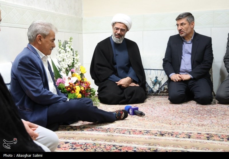 دیدار نماینده ولی‌فقیه در خراسان شمالی با جانبازان+تصویر