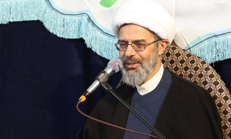 قدرت انقلاب اسلامی ناشی از توکل به خدا و اراده مردم است