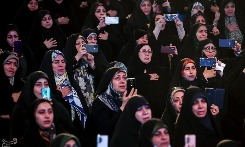 لزوم حضور فعال بانوان مبلغ در عرصه‌های فرهنگی