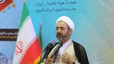 نسل ایرانیِ با غیرت و عزت، زیر بار ذلت نمی‌رود
