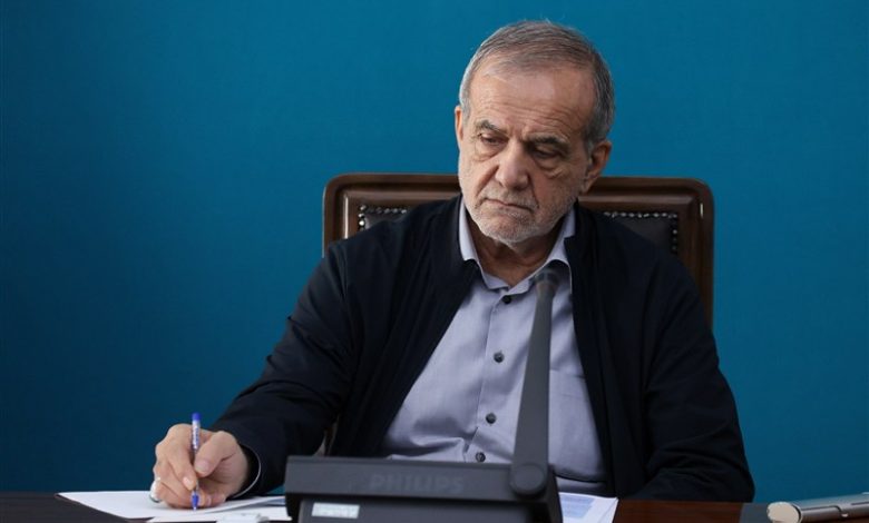 تسلیت پزشکیان در پی درگذشت مادر 3 شهید / اخبار سیاسی روز , اخبار دولت