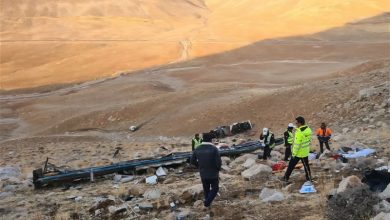 عملیات امداد گسترده پس از واژگونی اتوبوس سمیرم/یک نفر مفقودی در حادثه تصادف / اخبار کهگیلویه و بویراحمد - اخبار استانها