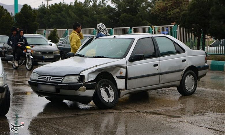 ثبت 150 تصادف خسارتی در نخستین ساعت آغاز بارندگی در شهر کرمان / اخبار کرمان - اخبار استانها