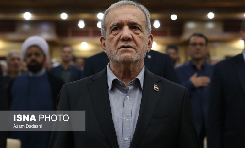 دستور پزشکیان برای بهرهبرداری رسمی از طرح انتقال آب دریا به فلات مرکزی / مسعود پزشکیان , انتقال آب دریا , فولاد مبارکه , فلات مرکزی , صنایع اصفهان