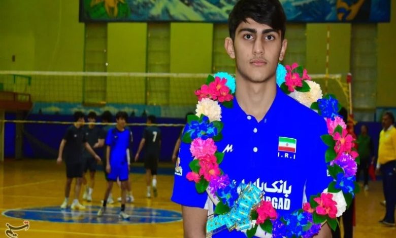 استقبال باشکوه از قهرمان جهانی والیبال دانشآموزی در یاسوج+تصویر / اخبار کهگیلویه و بویراحمد - اخبار استانها