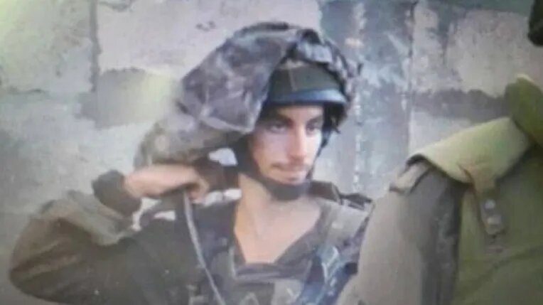 رسوایی جدید ارتش اسرائیل: جسد افسر صهیونیست ۱۰ سال نزدیک مقر ارتش بود / اسرائیل , هدار گولدن , گردان‌های قسام , غزه , ارتش اسرائیل