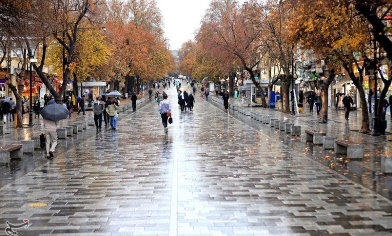 بارش پراکنده باران در یزد همزمان با ولادت حضرت فاطمه (س) / اخبار یزد - اخبار استانها