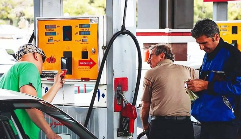 تکلیف سهمیه بنزین تاکسی‌های اینترنتی مشخص شد؛ اختصاص یارانه ریالی به رانندگان / سهمیه بنزین , تاکسی اینترنتی , نرخ بنزین , یارانه , وزارت نفت