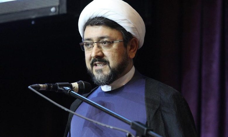 اندیشه امام خمینی(ره) روح زنده جمهوری اسلامی است / اخبار مرکزی - اخبار استانها