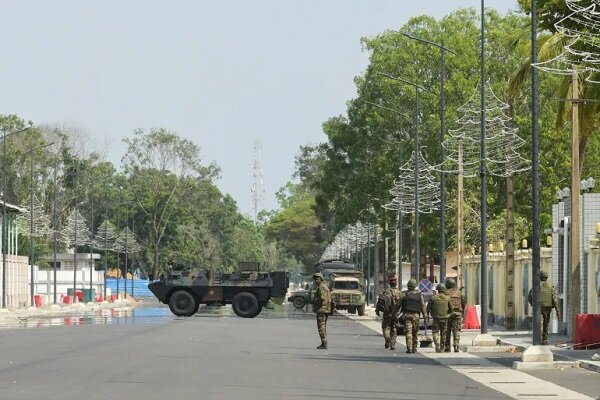 استقرار نیروهای «اِکوواس» در بنین پس از اعلام کودتا / بنین , کودتا , اکوواس , پاتریس تالون , نیجریه