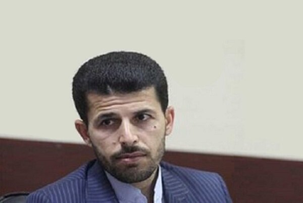 عضو هیئت رئیسه مجلس: افزایش ۲۰ درصدی حقوق کارکنان دولت منجر به فقر بیشتر می‌شود / بودجه ۱۴۰۵ , کسری بودجه , افزایش حقوق , تورم , صندوق توسعه ملی