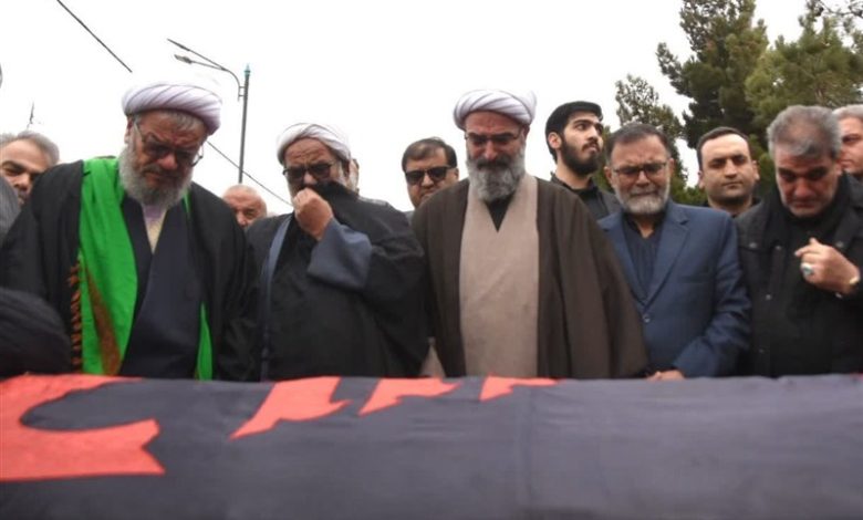 تشییع باشکوه پیکر آموزگار اخلاق در دامغان +تصاویر / اخبار سمنان - اخبار استانها