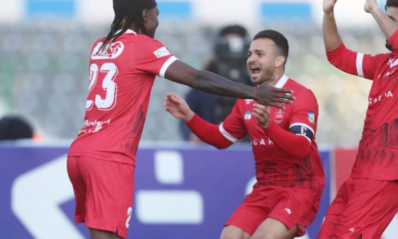 گل تماشایی بیفوما مقابل آلومینیوم؛ اولین گل فصل مهاجم پرسپولیس / پرسپولیس , تیوی بیفوما , آلومینیوم اراک , لیگ برتر , گل