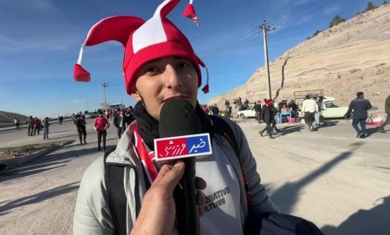 هوادار تراکتور از همدان برای حمایت از تیم مقابل پرسپولیس به تبریز آمد / تراکتور , پرسپولیس , هوادار , لیگ برتر , فوتبال