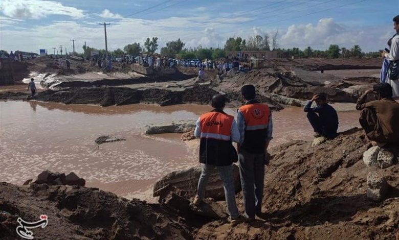 هشدار مدیریت بحران کرمان نسبت به ناپایداریهای جوی؛ شهروندان از توقف در مسیر سیلابها خودداری کنند / اخبار کرمان - اخبار استانها