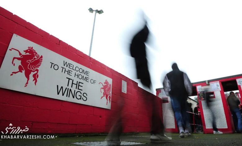 لغو مسابقه لیگ غیرحرفه‌ای انگلیس به دلیل حمله به سرمربی پاترزبار تاون / لیگ ایستمین , پاترزبار تاون , ولینگ یونایتد , سامی مور , لغو مسابقه