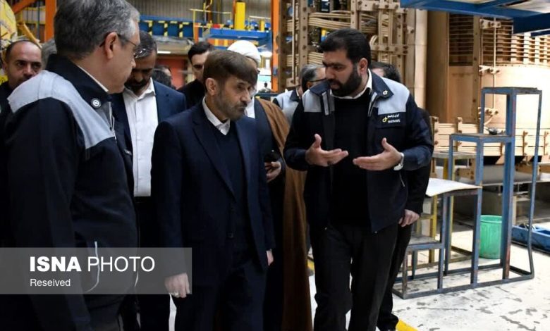 تأکید عضو مجمع تشخیص مصلحت نظام بر توسعه خودروهای برقی با تکیه بر توان داخلی / خودرو برقی , تولید داخلی , مجمع تشخیص مصلحت نظام , زنجان , اقتصاد مقاومتی