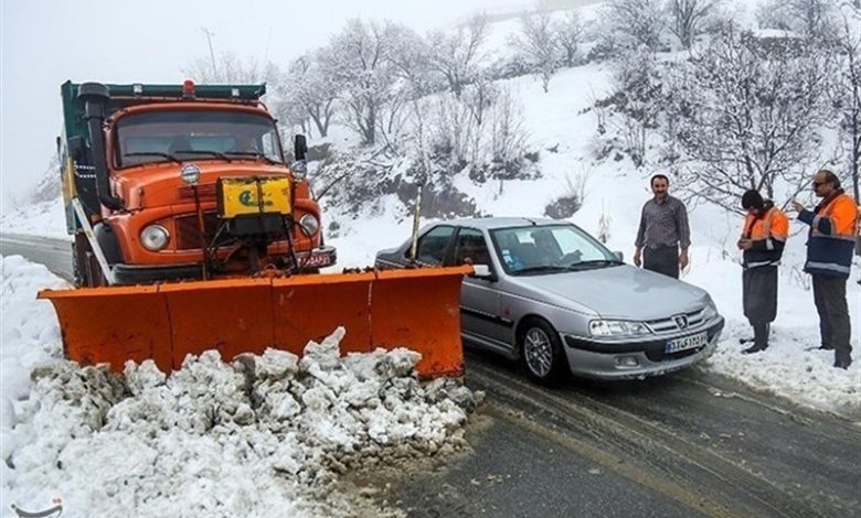 امدادرسانی به 9 خودرو گرفتار در محورهای مواصلاتی کاشان/بازگشایی 72کیلومتر جادهها / اخبار کاشان - اخبار استانها
