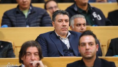 حمایت گسترده فوتبالیها از کریم باقری پس از حواشی ورزشگاه یادگار امام / کریم باقری , محمد نوازی , استقلال , ورزشگاه یادگار امام , فوتبال ایران