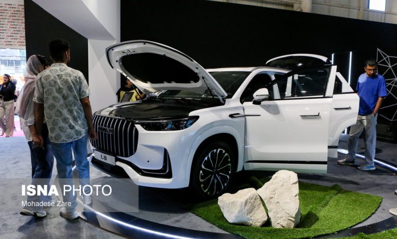 هشدار رئیس اتحادیه نمایشگاه‌داران خودرو مشهد: بازار خودرو در تسخیر دلالان / بازار خودرو , قیمت خودرو , دلالان خودرو , نمایشگاه‌داران خودرو , نوسانات قیمت