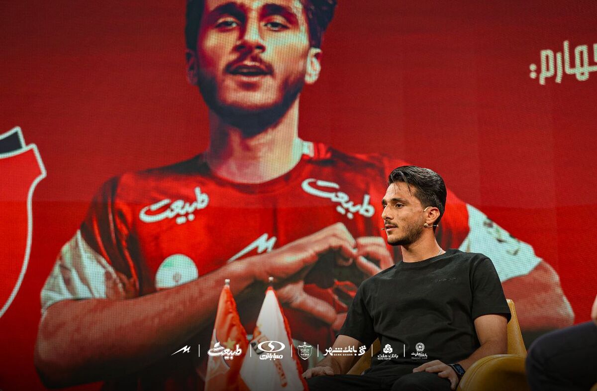 نیمکتنشینی محمدحسین صادقی در پرسپولیس؛ وینگر تکنیکی مورد اعتماد اوسمار نیست / محمدحسین صادقی , پرسپولیس , اوسمار ویرا , نیمکتنشینی , نقل و انتقالات