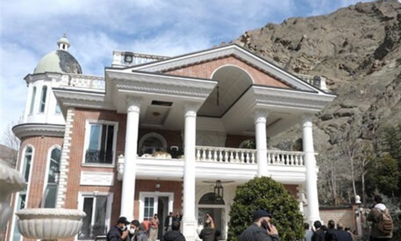 اَبَرویلای شخص ذینفوذ در حاشیه رود کرج تخریب شد + جزئیات و فیلم / اخبار البرز - اخبار استانها